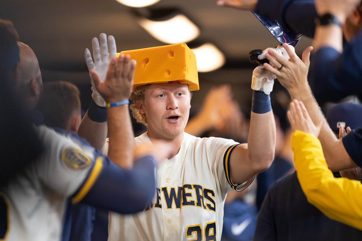 Brewers tweet picture