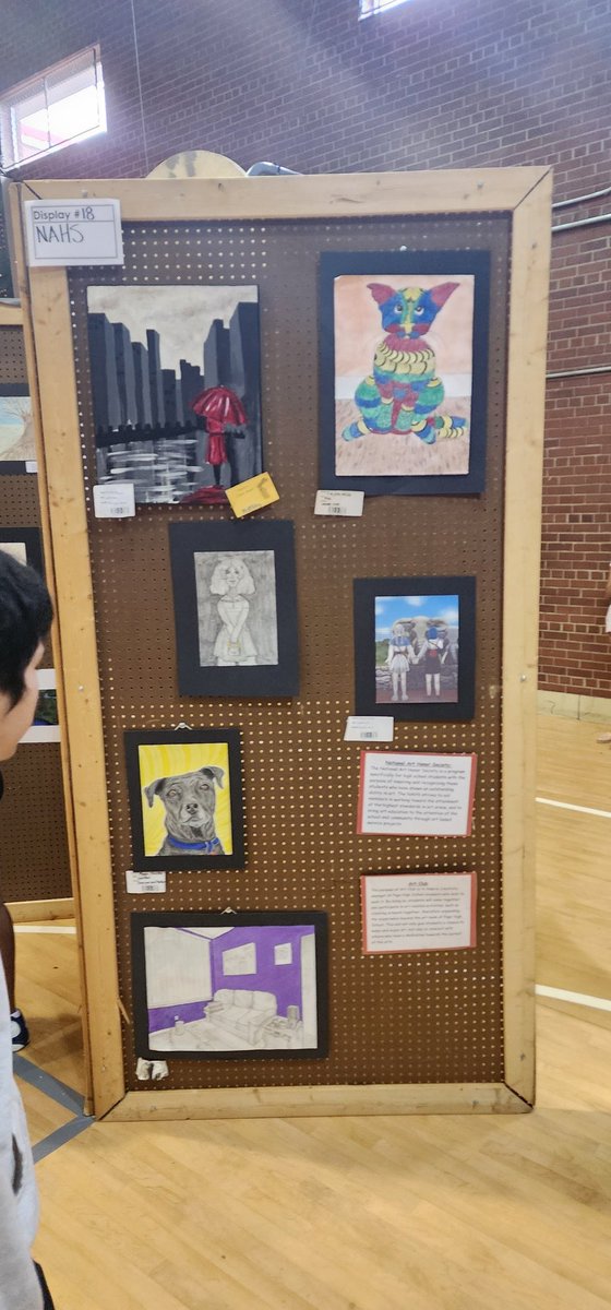 DrMutawally's tweet image. We have some of the most artistic #students. I absolutely enjoyed the art show. #DreamBIG @PageHSArt @nagleee @page_counseling @PagePtsa