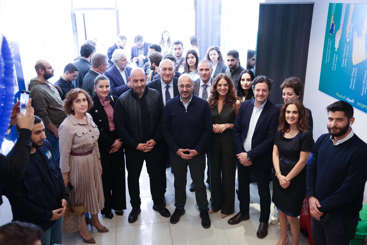 GCNGOLebanon's tweet photo. افتتحنا مركزنا الجديد بزغرتا ♻️ 
وابتداءً من  بكرا ناطرينكن لنحول كل نفاياتكن لمصاري 😎 

We’re Open 😃♻️✅ &amp; Ready to welcome you &amp; your recyclables at our New Location📍

🗓️ from Monday to Saturday
⏰from 10am till 3pm 
📍Zgharta- Al Abi street - Mado Center 
#Lebanon #GoGreen https://t.co/j3yNZMpNIv