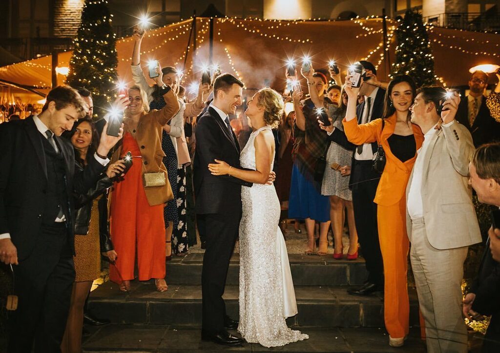 When the sun goes down! ✨🔦📸Lauren+Richard’ London wedding at @binghamriverhouse 🧡🖤
.
.
.
.
.
#london #binghamriverhouse #wedding #alternativeweddingphotographer #portraitcollective #weheartpictures #londonwedding  #londonbride #citywedding #alter… instagr.am/p/Cqqg8S-s5Ui/