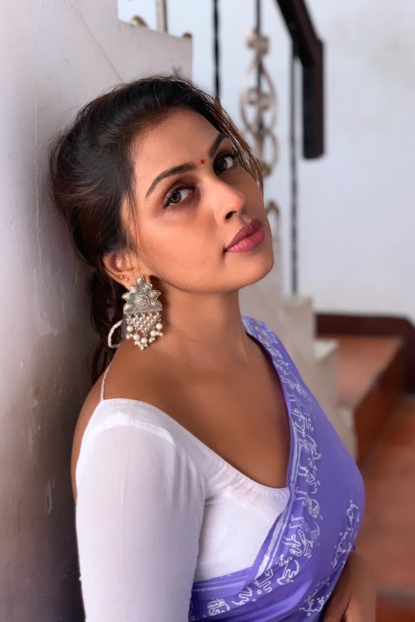 Fs-KmUaakAAln8M?format=jpg&name=900x900