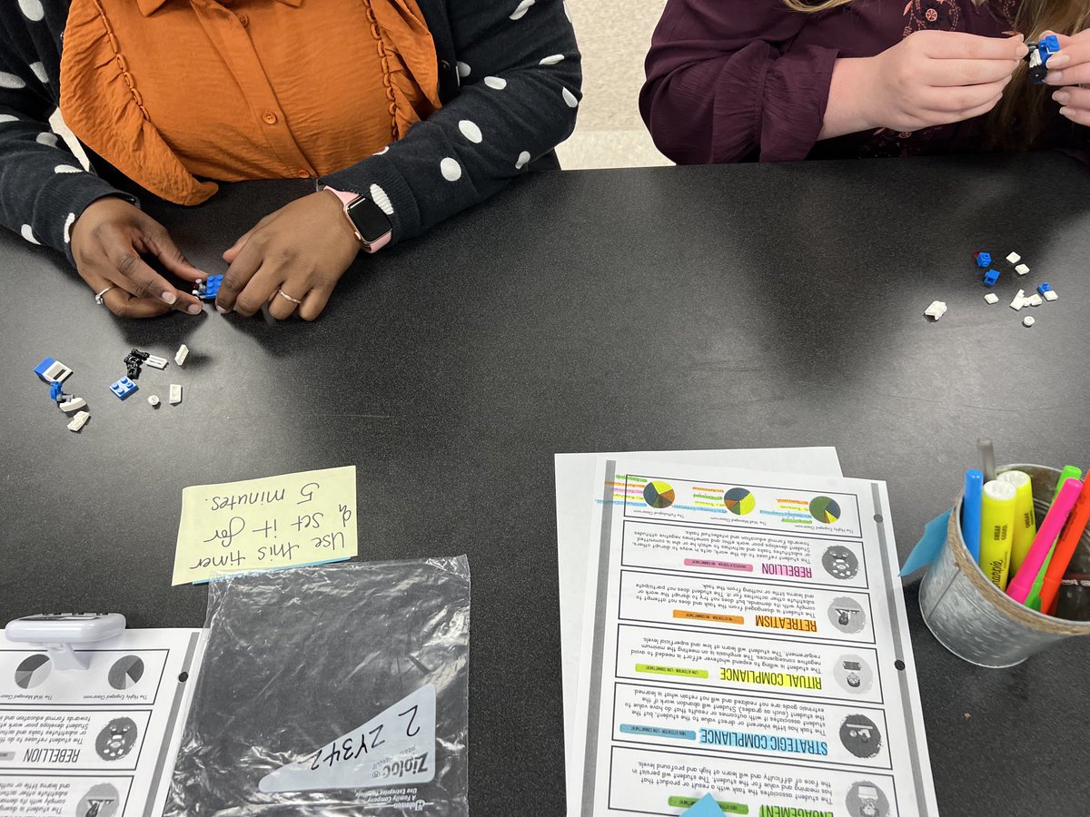 Julie Walker tweet media