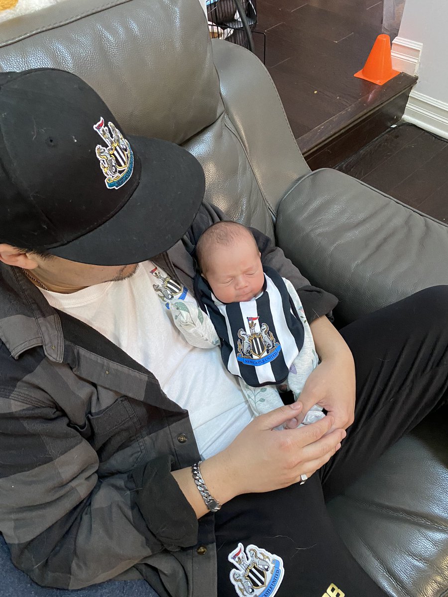 MerBearrrrr's tweet photo. Ready for today! #MyPLMorning #NUFC https://t.co/Zv4ok7JzfP