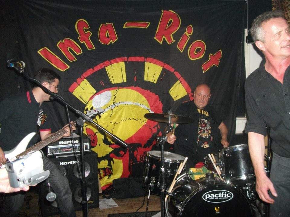 brianfinks69's tweet photo. INFA RIOT, BIRMINGHAM 2012 #PUNK #INFARIOT https://t.co/iTXNfpEf0g