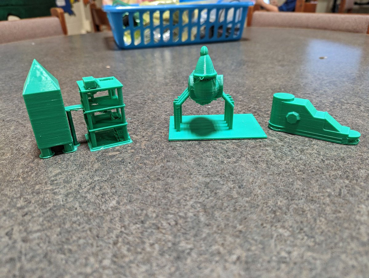 5th graders in Miss Corwin's class at Kreutz Creek <a href="/EasternYorkSD/">Eastern York </a> finished their until on 3D printing.  Here are some of their finished awesome designs