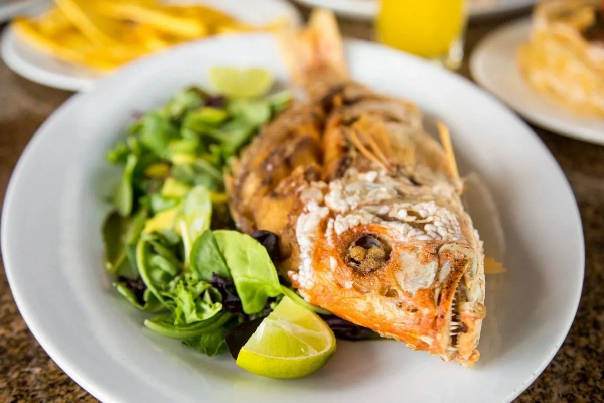 AlFinRestaurant's tweet photo. Caught you daydreaming about our pescado frito estilo tipitapa. Don't worry -- it's just one visit away! #AlFinRestaurant https://t.co/cI91F15btR