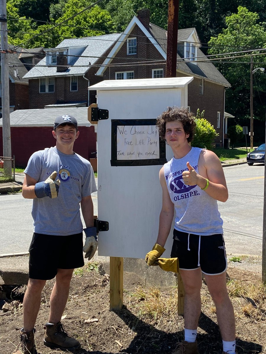 OLSH_HighSchool's tweet image. Looking for some help with your yard work this summer? Seniors Luke Waszyn and James Saftner run A-Team Landscaping together after baseball season ends. Get them on your calendar before they go off to college! Contact the boys at waszyn4@gmail.com or cjsaftner@gmail.com.