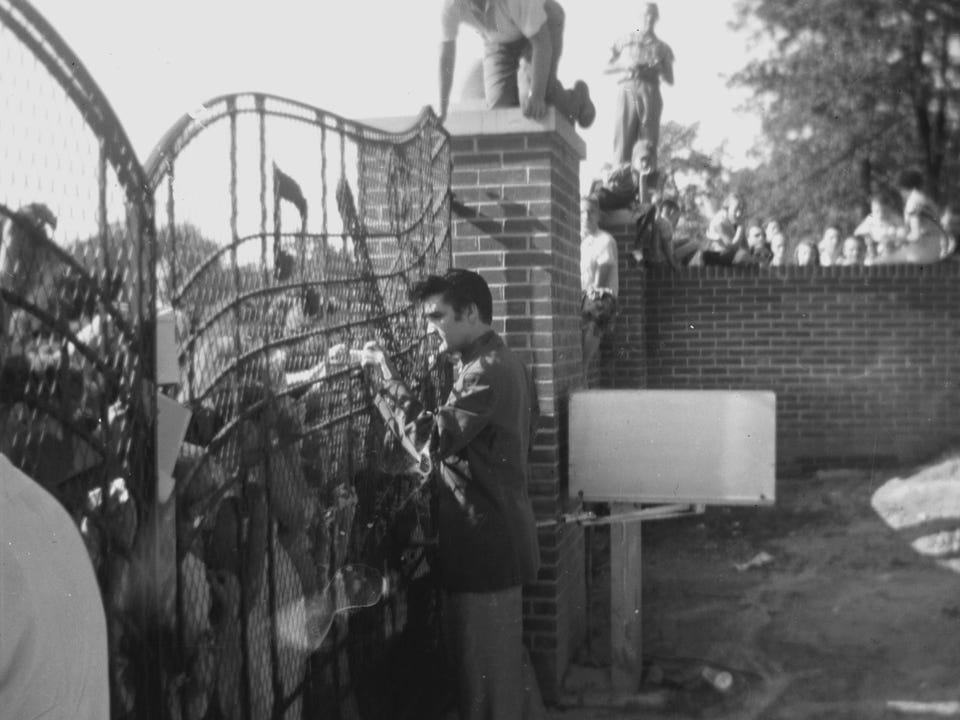 PoweredSinger's tweet image. #ElvisPresley