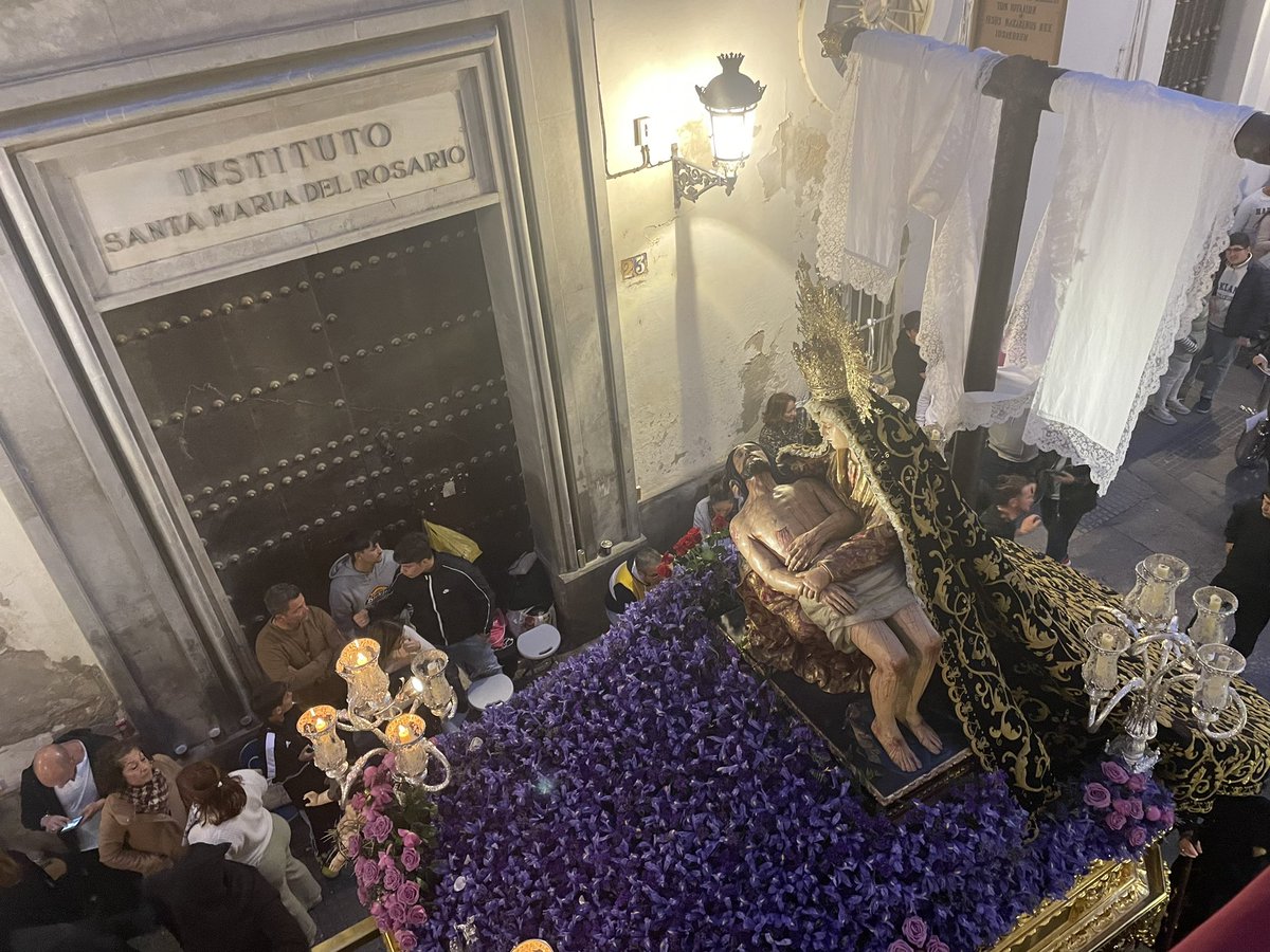 Ana Mendoza tweet media