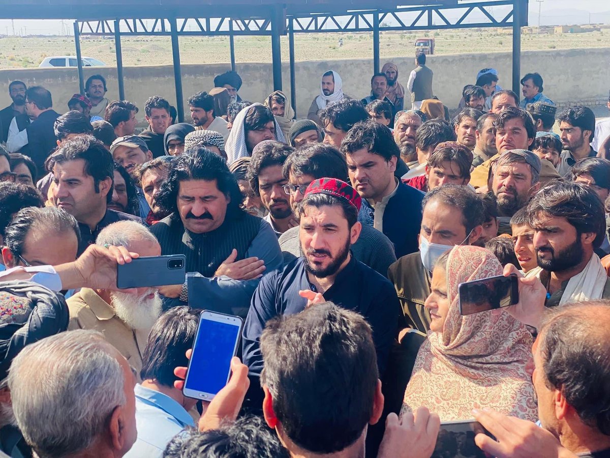 ZarghonAfg's tweet photo. په قلعه سیف الله کې د ملی شهید ارمان لونی د پلار جان اخری مراسم.

@ManzoorPashteen 

#ptm #ptmzindabad https://t.co/1tHcSoPtZt