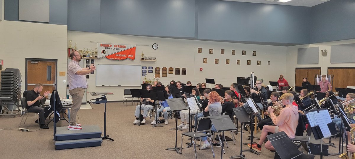 BSHSBands's tweet photo. We had the privilege to host Dr. Corey Seapy from the University of Central Missouri to clinic our band as well as Basehor-Linwood and Lansing High School Concert Bands today in preparation for large group.  @UCMBands #greatdaytobebrave https://t.co/v9YD8wOCAt