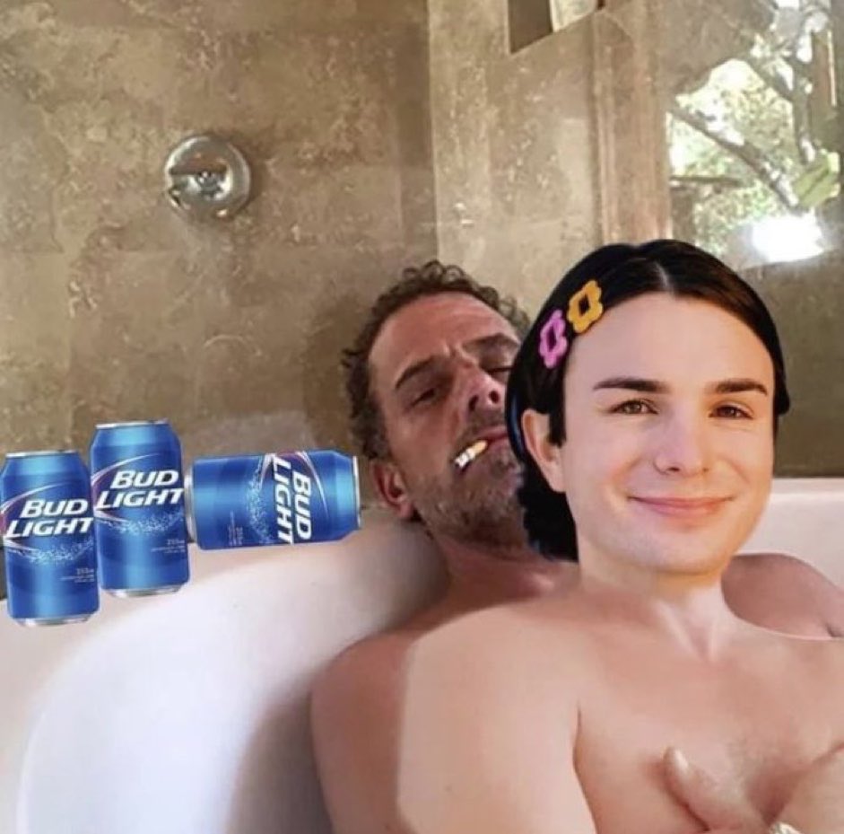 MostlyPeaceful's tweet photo. Who did this 💀 https://t.co/r8Gc7yzKKi