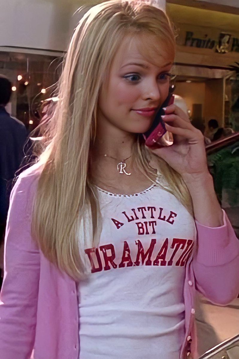 perrlabj's tweet photo. Mi hermana en el teléfono con mi mamá diciéndole que vinimos al cine a ver Barbie // yo bien engañada pensando que íbamos a ver Infinity Pool
#BarbieTheMovie #barbie #BarbieMovie #infinitypoolmovie #horror #HorrorMovie #cine #MiaGoth #alexanderskarsgard https://t.co/ClMHNs2cmt