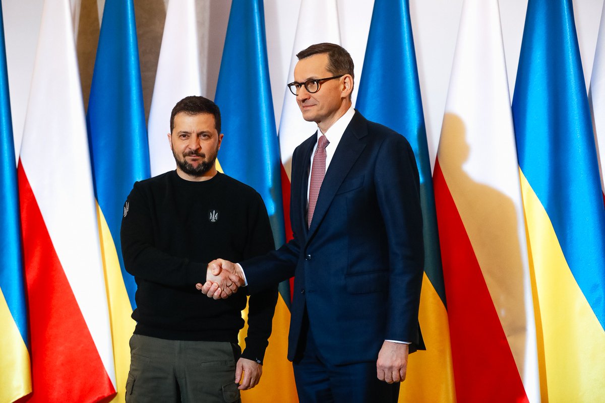 ⚡️Poland and Ukraine sign joint memorandum on reconstruction and munitions production.

Poland and Ukraine have signed a joint memorandum on both the reconstruction of war-damaged areas of Ukraine and the production of 125mm tank rounds, according to TVN24.