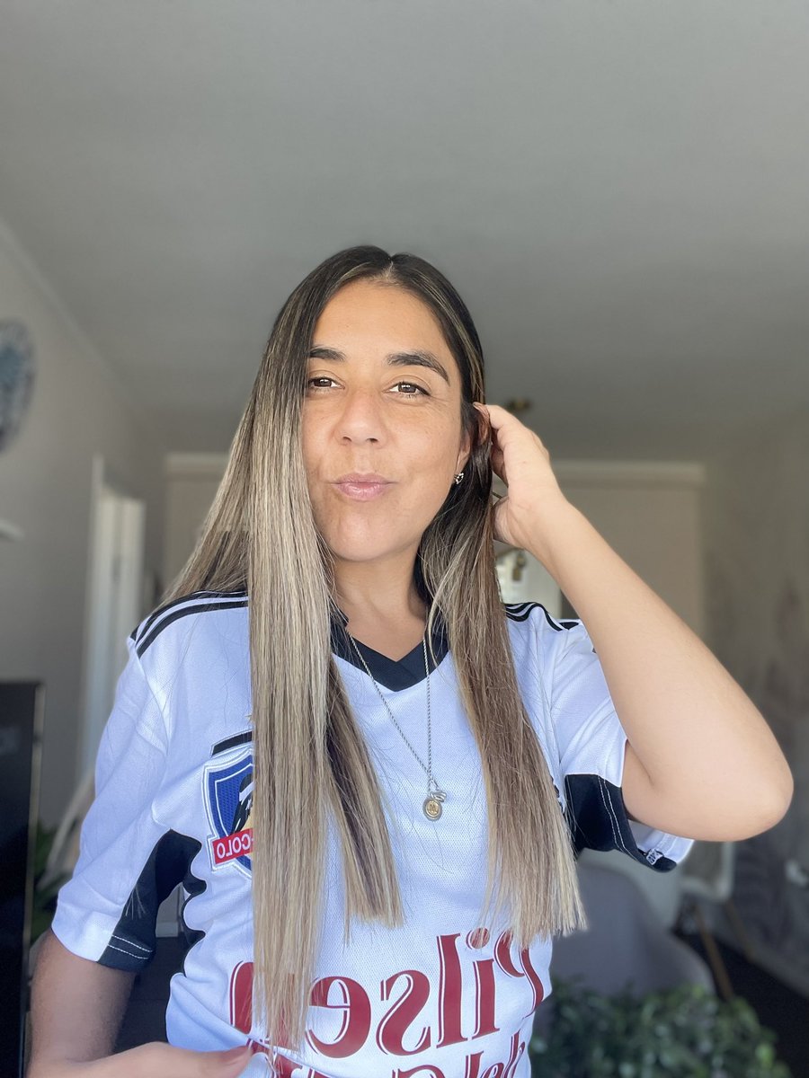 nome_locreo's tweet photo. Hartas fotitos porque hoy juega Colocolito! Vamos con todo, albo de mi 🤍🖤 #colocolo #vamoscolocolo #vamoscolocoloctm #colocolina #CopaLibertadores2023 https://t.co/BuU5vZsuNs