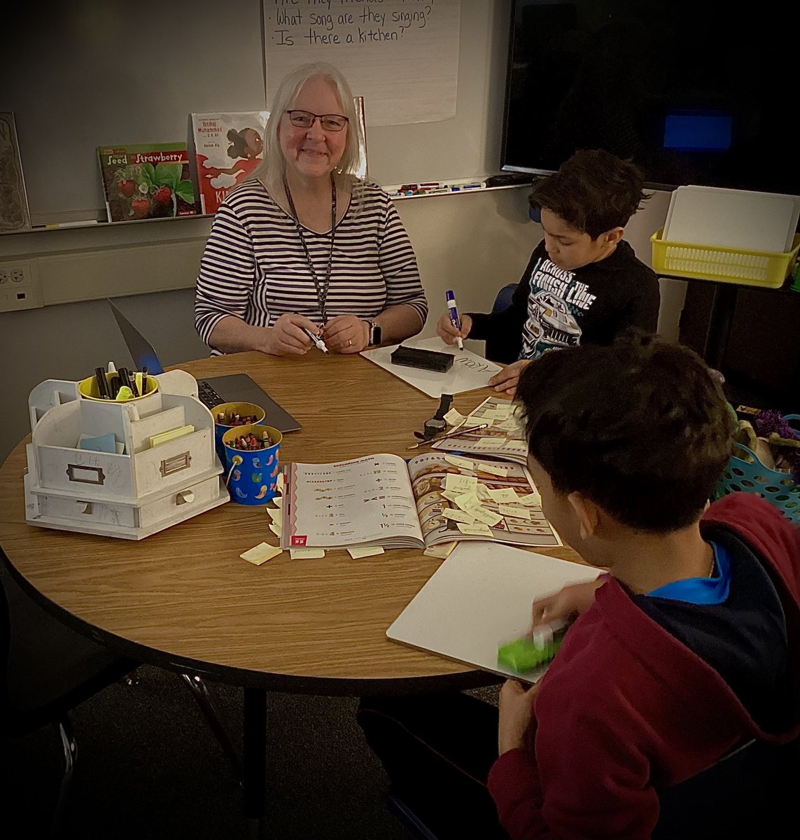 💜🌎💜Happy Paraprofessional Day to this awesome ELL para of mine! She is loved by our kids and is always up for any challenge that comes our way! I couldn’t serve all of our ELL students at Topping without her support! Thank you Mrs. Landis! We appreciate you! <a href="/ToppingBulldogs/">Topping Elementary</a>