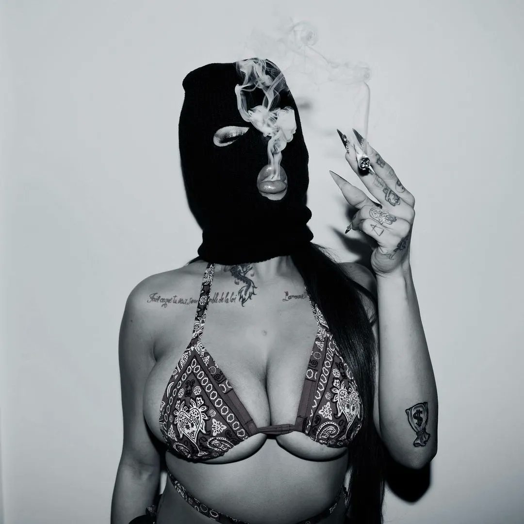 FemaleStoners's tweet photo. Let's vibe 💨

📷 baabyog https://t.co/8BuWMibavX