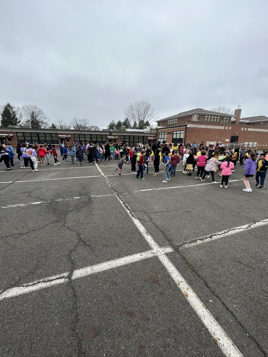We are celebrating Light it up Blue week with a dance party! It has been a great week participating in many activities for #AutismAcceptanceMonth 
<a href="/WeAreHTSD/">WeAreHTSD</a>