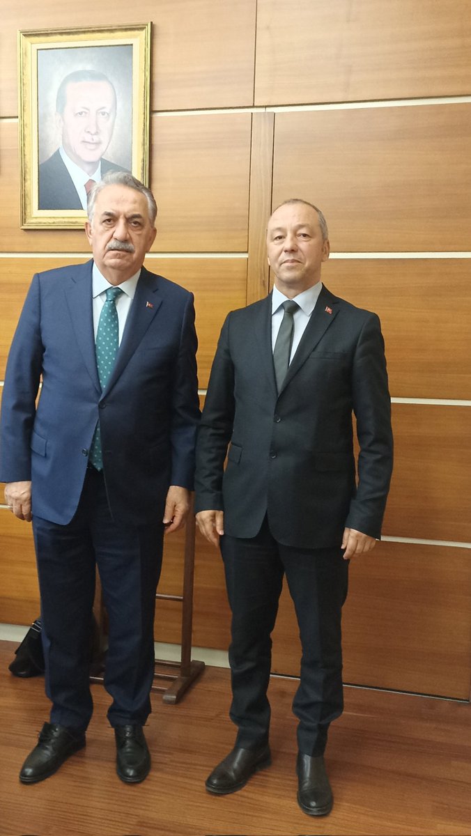 16ismailkorkmaz's tweet photo. #BRTK Genel Başkanı #SabriMutlu'dan siyasilere açık çağrı "Listelerde camiamıza hizmet etmiş insanlarımızı görmek istiyoruz"
https://t.co/1HuqPtgjvl https://t.co/qeC41o1Fo8