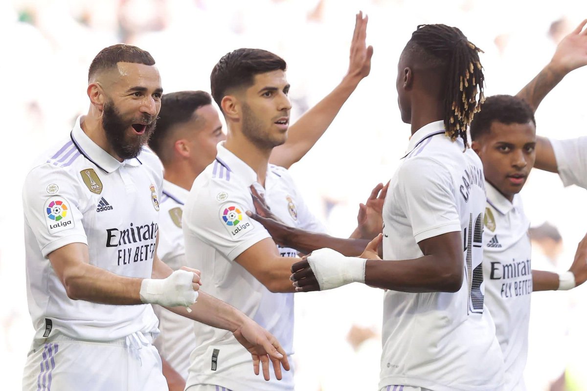 AlhilalAarmy's tweet photo. سيتم إضافة أي مدريدي  مدريديها يرتوت يتابع الحساب التغريده✌

#برشلونه_ريال_مدريد https://t.co/FNBomEk5k7