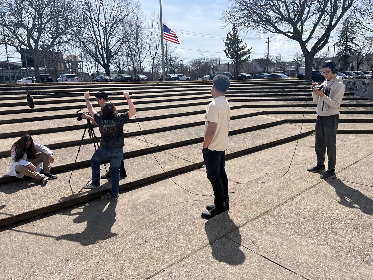 Visual Art and Video &amp; Film Production students hard at work! 

<a href="/PSD_CTE_ARTS/">Ricardo Pimentel</a> 
<a href="/PSDRI_Schools/">Pawtucket School Department</a>