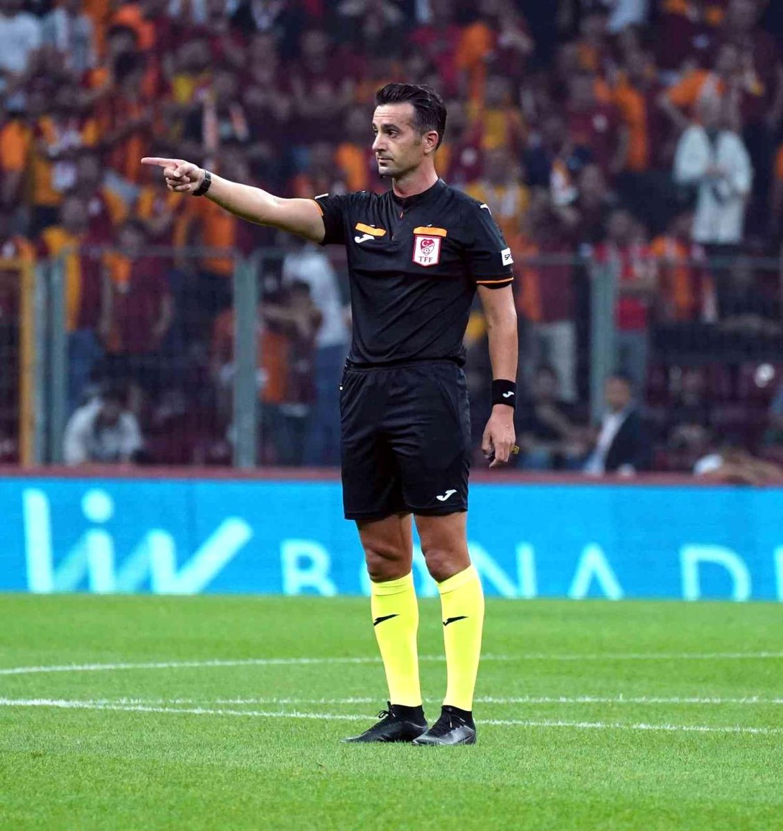 PesindeyizApp's tweet photo. Görev tamamlandı, Galatasaray elendi. https://t.co/tsO0JrZmZP