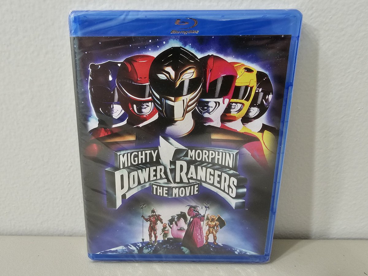 razzle1337's tweet photo. ⚡ Giveaway! ⚡

RT + Like + Follow to win Mighty Morphin #PowerRangers The Movie on Blu-Ray!

Fans outside US can enter, but must pay shipping!

Shop Power Rangers Blu-Rays on Amazon:

https://t.co/mydBfMtQSo https://t.co/QhCqryC5Nz