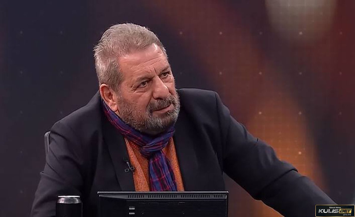 gsarayruhu1905_'s tweet photo. Hakem Kadir Sağlam’ın Başakşehir’in lehine verdiği her karar sonrası “doğru karar” diyen Erman Toroğlu, 2 penaltı pozisyonu için de yorum yapmadı. 

Ne oldu, mamanı mı keserler konuşursan? https://t.co/PO7Fp4KTfd