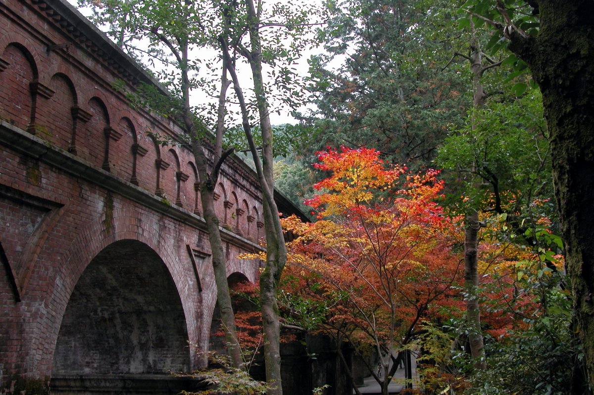 dmbtweet's tweet photo. Excited about the next stretch goal!  Here are some of my pics from Nanzen-Ji and nearby (Fall 2009).  #LetsGoToJapan https://t.co/lk3xHDJEBi