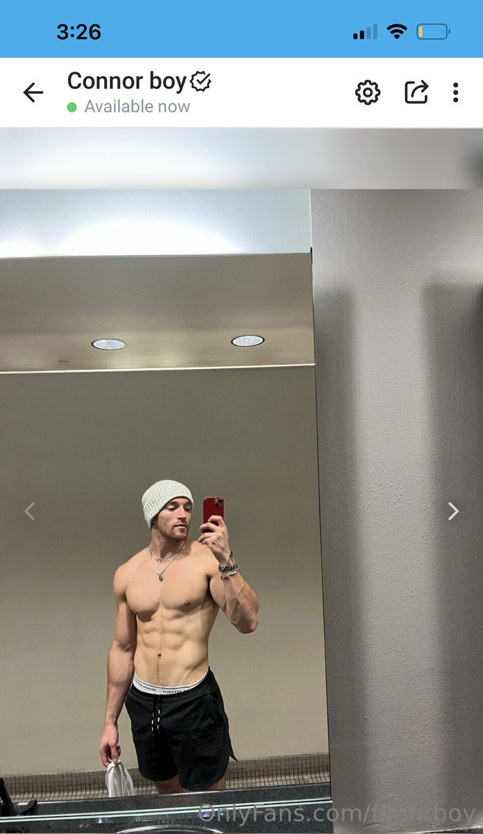 fun_fitboy's tweet photo. My onlyfans is 50% rn 👀👀.  See all the fun gym pics and more 🖤 https://t.co/gr71Em9iJj