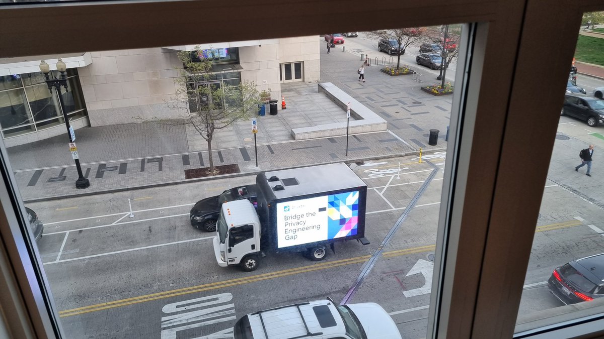 They actually have an "analogue" advertisement truck that is circling the #IAPP #GPS23 conference venue..

#TargetedAdvertisement 😂