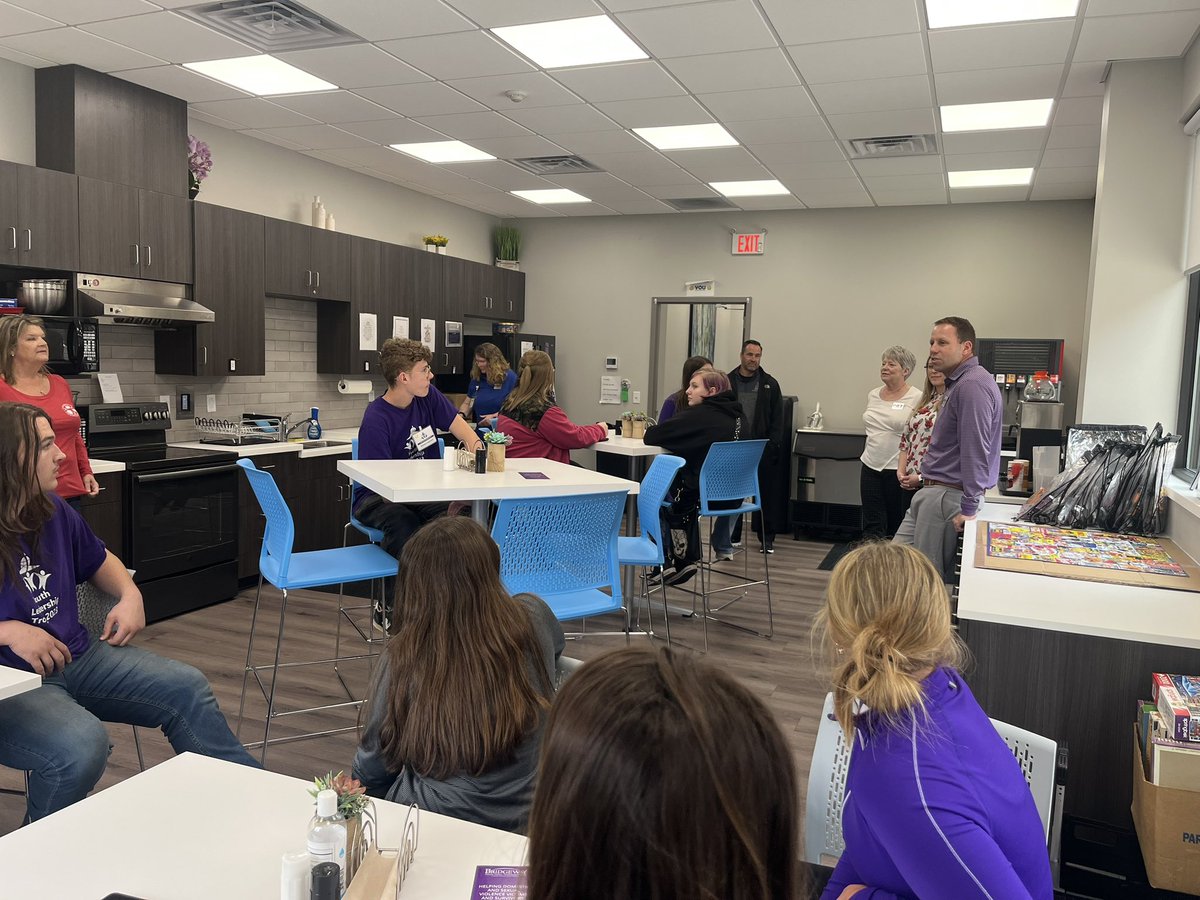 It was fun to be a stop on the <a href="/TroyChamber/">Troy,MO Chamber/CVB</a> Youth Leadership Day!
These students are out &amp; about learning about biz in their community &amp; we loved being able to share what we do at PB&amp;T &amp; our commitment to the communities we serve. 
#communitybankdifference
#giveback
#banklocally
