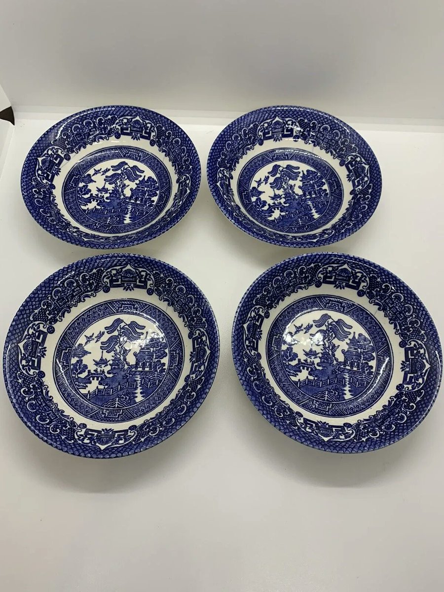 Four English Ironstone Blue and White Bowls Willow Pattern Used Condition buff.ly/3Gcs66d #blueandwhite #blueandwhitedecor #chinoiserie #blueandwhiteforever #decor #homedecor #interiordesign #blue #antique #chinoiseriechic #vintage #chinoiseriechicstyle #blueandwhite