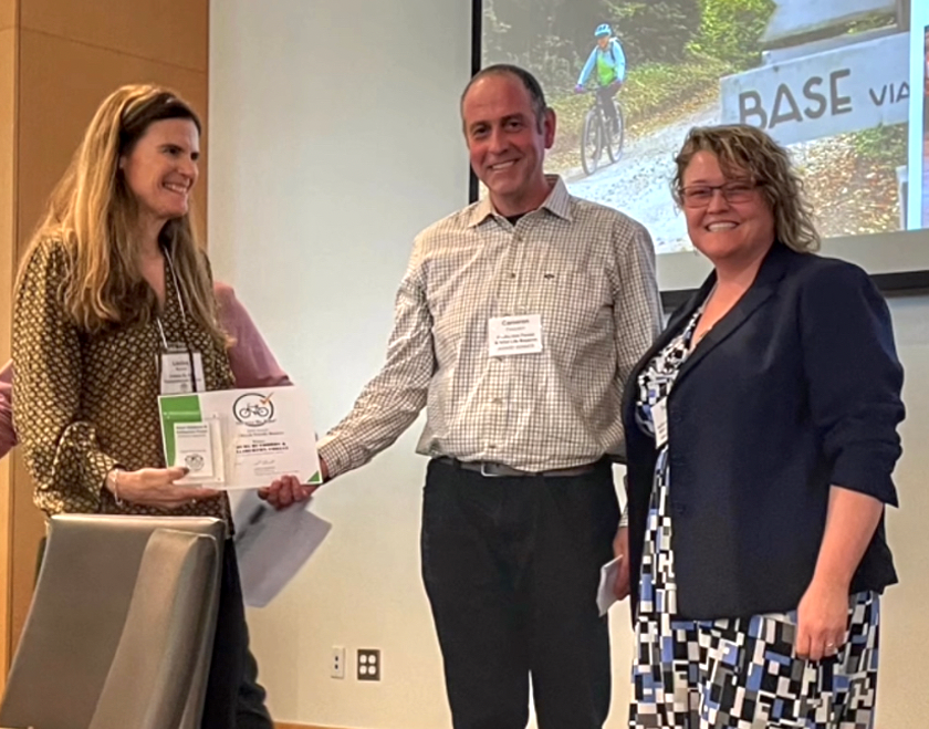 ebikesinternatl's tweet photo. Ontario By Bike Announces 22 Winners of 2023 Bicycle Friendly Business Awards #cycling #ebikes #cargobikes #bikelife #cyclotourism #bikes #climatechange #OntarioByBike #eAdventures https://t.co/pDR4NHjnGi https://t.co/PuIq9F9jHO