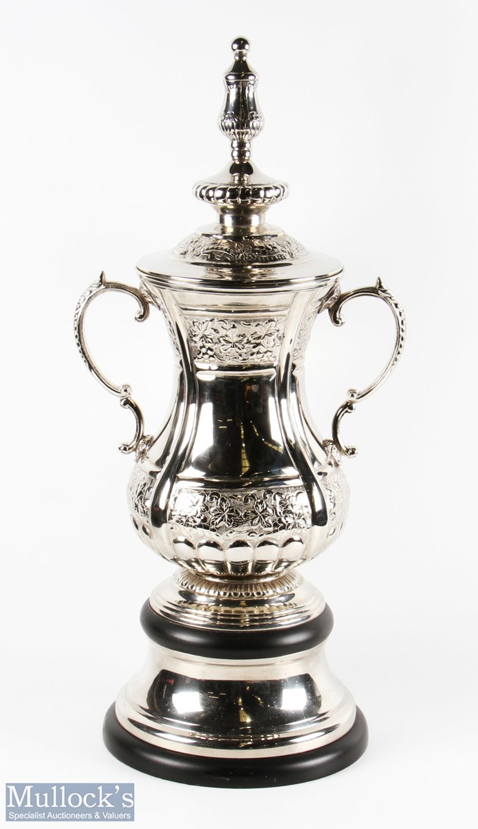 Mullocks1996's tweet photo. 📣⚽️🔥 HOT LOT 965 - FA Cup Trophy replica, polished finish, 28" - Est £180-200 up for #auction on 28 April from 9:30am onwards - over 900 lots of #purefootball #footballnews #FACup @FACupFinal #footballhistory #history #auctionhouse #auctions https://t.co/jB1fozgHqa