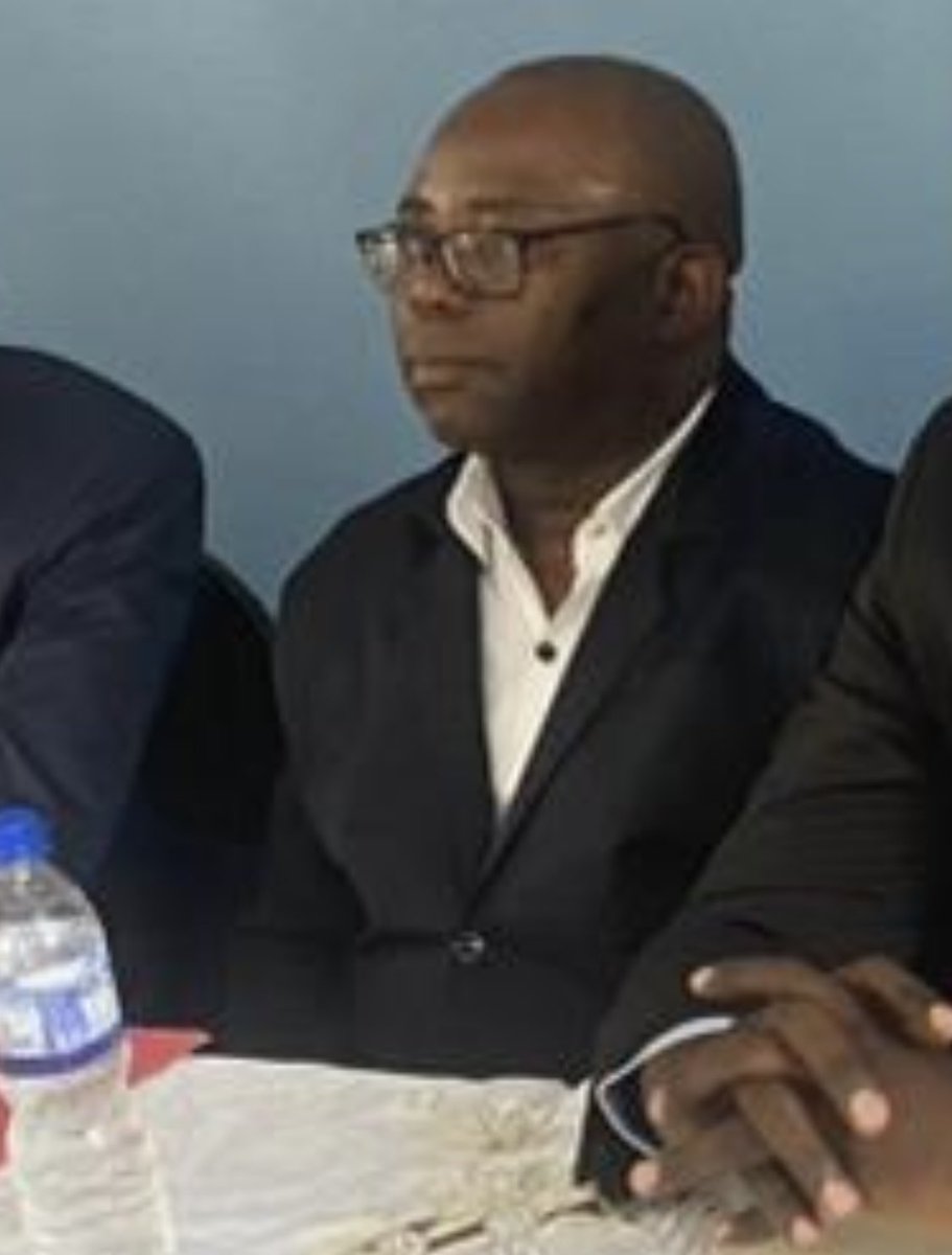 GuysonF's tweet image. Le professeur Manejacques #Dodat JEAN est installé comme recteur a,i, pour 6 mois, à la tête de l’#UPAG. C’est le recteur de l’UPNCH du Cap, Dr Jorame #Vixamar qui a procédé à l’installation ce mercredi 4 avril. @MENFP_Education