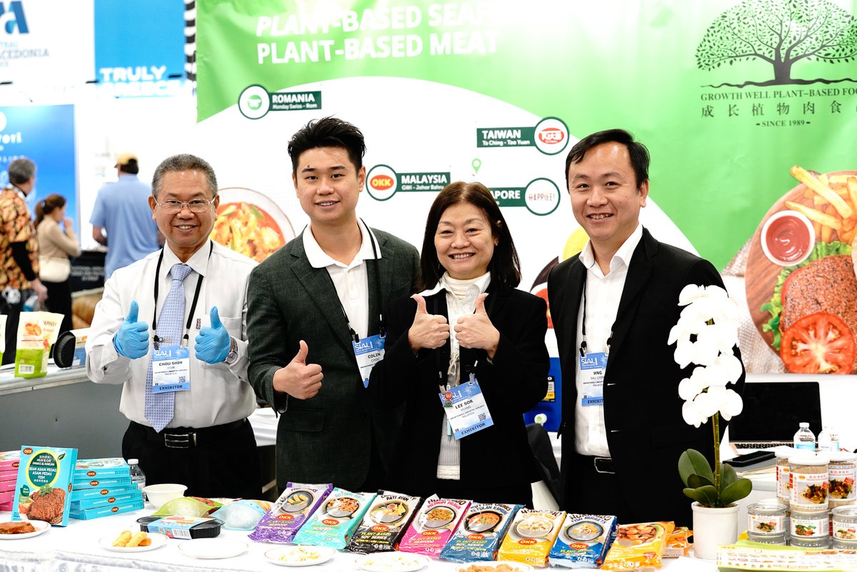 Relive some of the best moments of SIAL America! 📸 🫐 Take a look through our photo and video gallery to see if you might spot yourself 📹

Visit the link here: ow.ly/tbHn50NBbjN