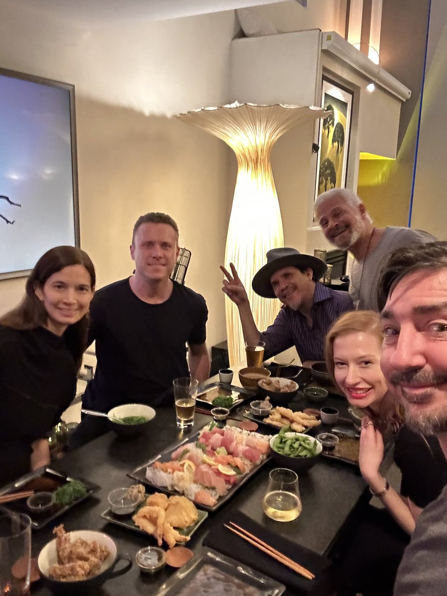bett_yu's tweet photo. This is a photo of Bob having dinner with friends in SF this past Saturday. He had recently moved to Miami, but was in town for a MobileCoin leadership summit. He stayed a few extra nights to see friends, according to Doug Dalton. @KPIXtv 
📷 @ddalton https://t.co/fsiGnoXzj7
