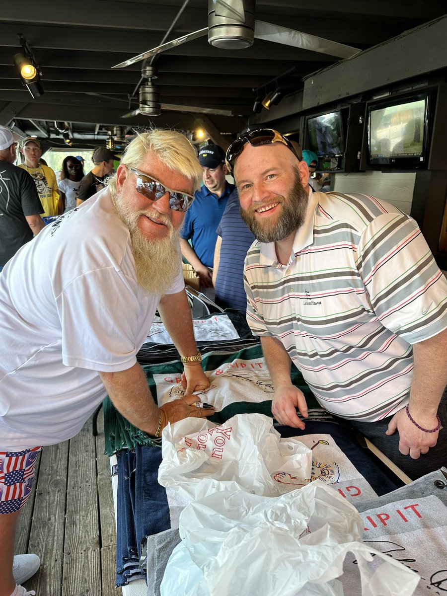 DjElemnt's tweet photo. Rounding off the end of my first @TheMasters  day meeting the LEGEND @PGA_JohnDaly   Thank you for fulfilling a childhood dream https://t.co/jxW5YO1sjd