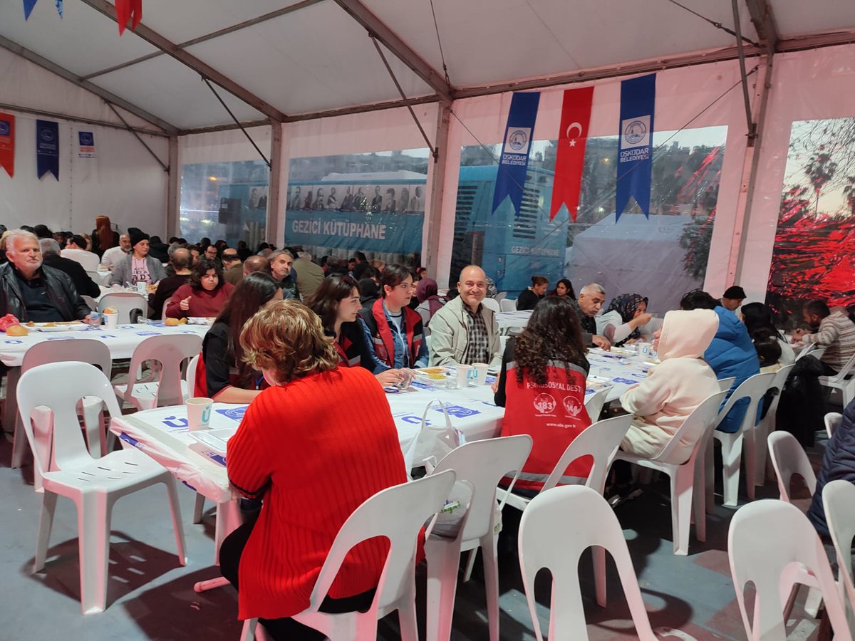 BalamanYmaz's tweet photo. Çadır kentlerde kalan vatandaşlarımız ile iftar yapmanın hazzını yaşadık. https://t.co/uPjA3sKRmT