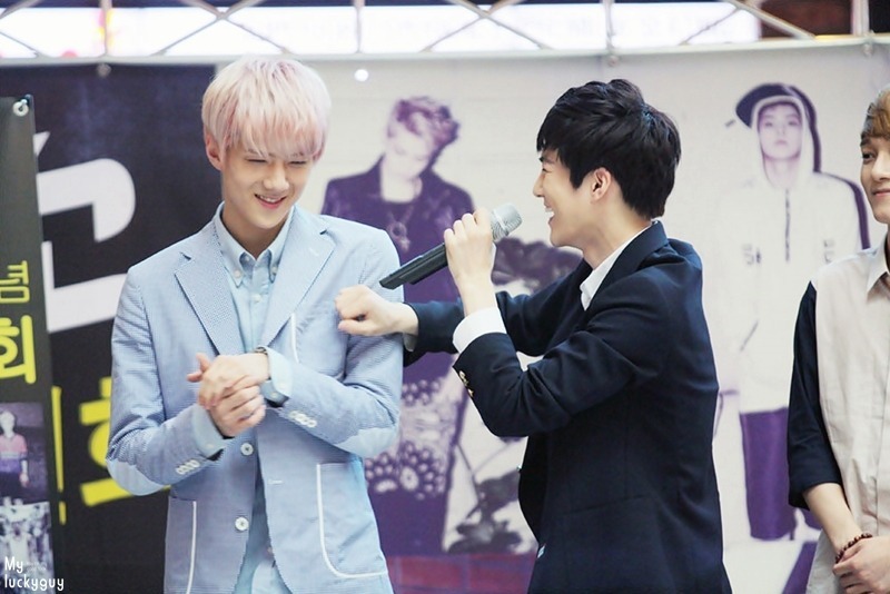 HourlySeho's tweet photo. #Seho #Hunho  #勳勉  #ซุบซิบฮุนโฮ  #새준 #フンホ https://t.co/W9ABM2joOi
