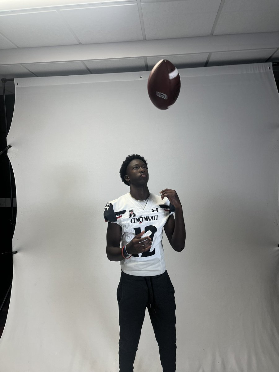 Patrickkailie07's tweet photo. Had a great time at @GoBearcatsFB! Thanks for the great visit.

@HSEFootball @CoachMillz_ @SWiltfong247 @Bryan_Ault https://t.co/9BUW6N5okP