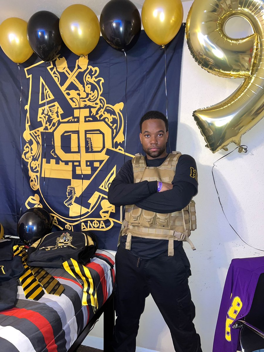 yktvcaleb's tweet image. don’t just be the bar, set the standard ❄️🤙🏾. 

blessed to be apart of the oldest &amp;amp; the coldest. the blueprint. the original. 
the legacy continues…🤙🏾