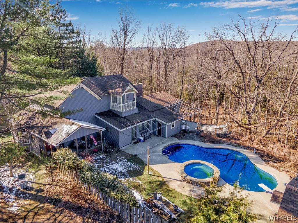 MetroRoberts's tweet image. See a virtual tour of our listing on 9238 Holland Glenwood Road #Colden #NY  #realestate tour.corelistingmachine.com/home/LVMKV2