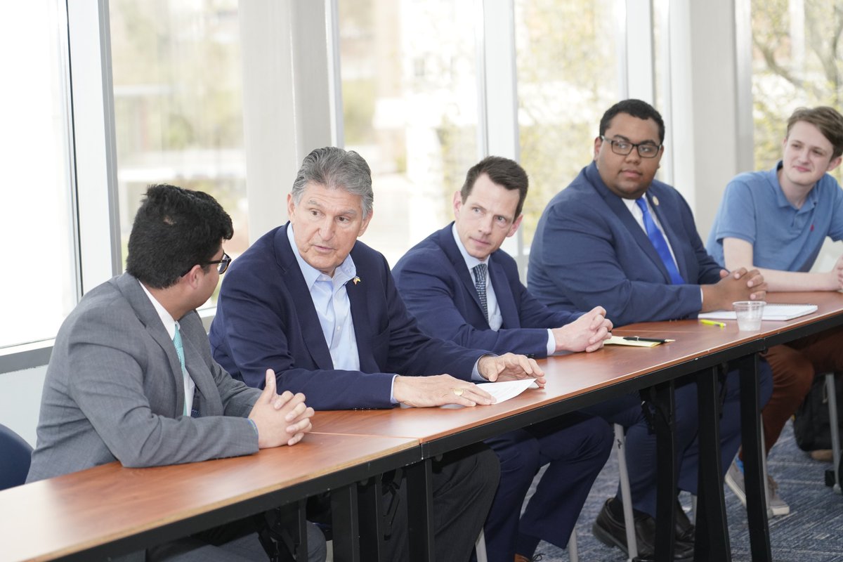 I’m back at my alma mater, <a href="/WestVirginiaU/">WVU Mountaineers · Let's Go!</a>, to meet with WVU students as part of <a href="/WVFentanylEdu/">West Virginia Fentanyl Education</a>. Thank you, U.S. Attorney Bill Ihlenfeld and Azeem Khan for your leadership in fighting the drug epidemic &amp; bringing attention to youth mental health.