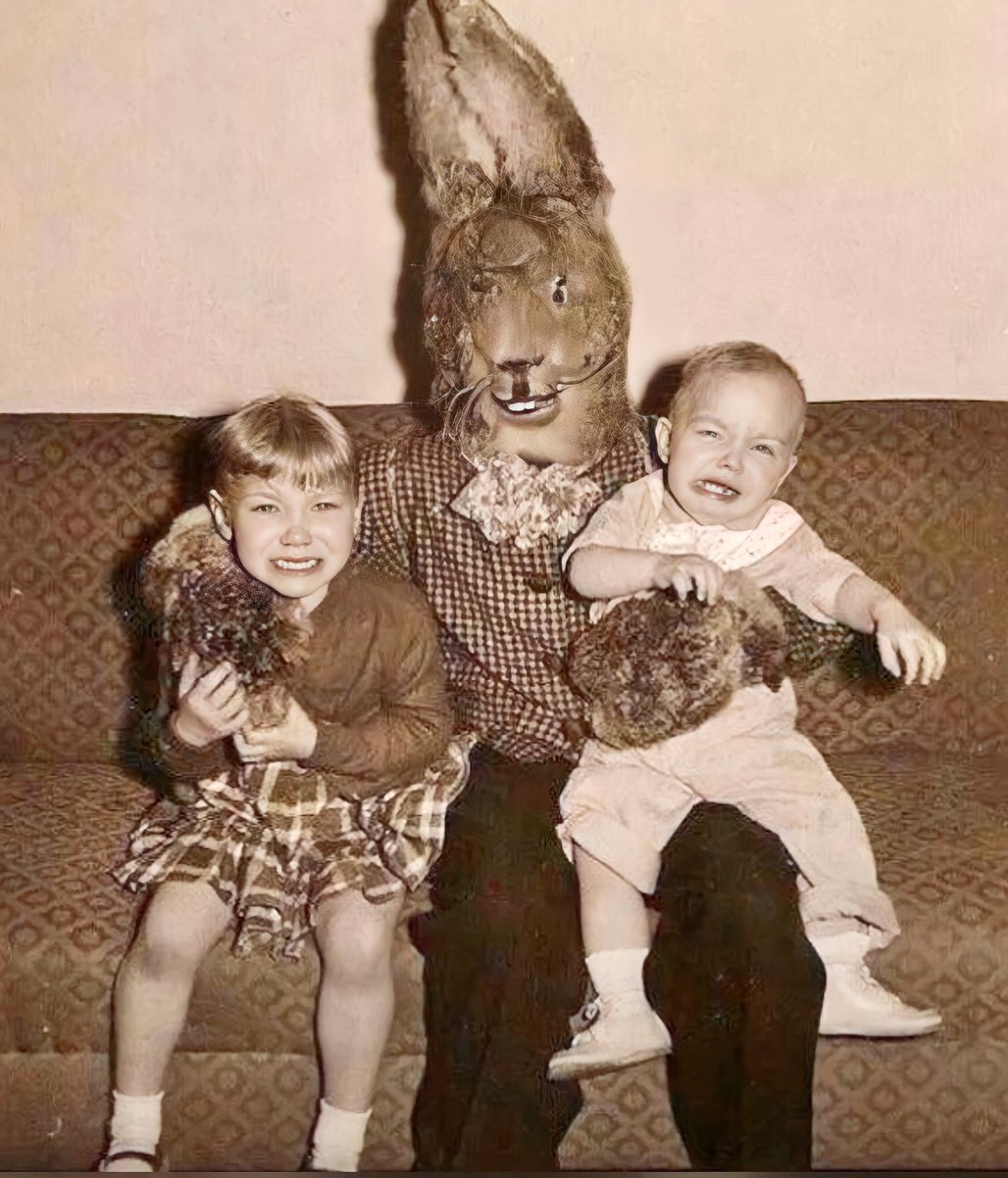 LloydLegalist's tweet photo. Ah, yes…The Chreaster Bunny, dedicated to “visiting” children whose parents take them to church only on Christmas and Easter. #Bunny #EasterBunny #Easter2023 #Children https://t.co/ljo2y4i2av