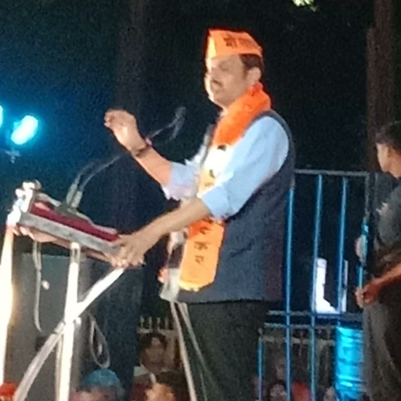 AsthaAmte's tweet photo. स्वातंत्र्य वीर सावरकर🚩🚩सावरकर गौरव यात्रा🚩🚩 मी सावरकर.. आम्ही सारे सावरकर 🚩🚩🙏🏻🙏🏻🙏🏻
#nitingadkari
#DevendraFadnavis
#Mohanmate
#ChandrasBavankule
#PravinDatke
#Bjpmahilamorchamahara
#BjpNagpursouth https://t.co/FJgJC8Re87