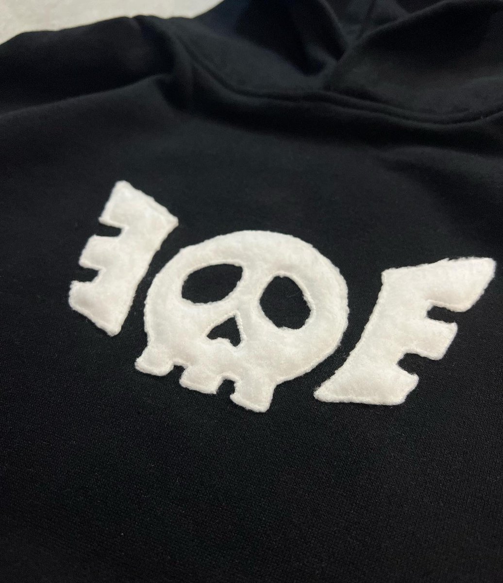 Atsuxcollective's tweet photo. Skull Hoodie

Drops Friday April 7th @ 3pm est / 12pm pst https://t.co/0ePtFTzIR9
