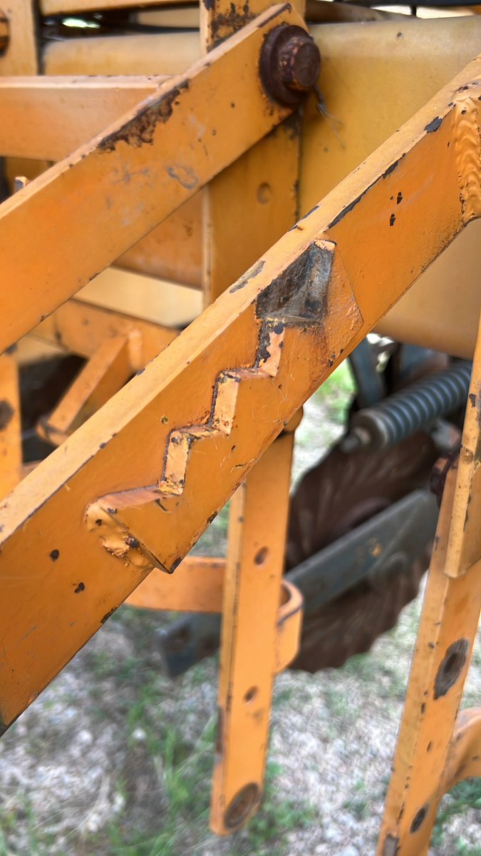 Máquina del 2003, 20 años con el resorte en la misma posición. Muy parejos los lotes? <a href="/PPlantingARG/">Precision Planting Argentina</a>