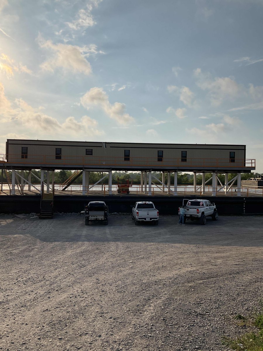 BOXXModularUS's tweet image. Taking innovation to new heights! 
Our latest modular project will offer a unique office space for our customer in the marine industry. Located in beautiful Belle Chasse, LA, this project showcases our commitment to cutting-edge design and engineering. #BOXXModular #BuiltModular